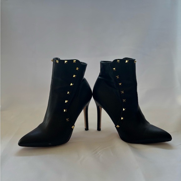 Catherine Malandrino Black Studded Ankle Boots Gold Studs Size 6.5 M - Picture 10 of 16